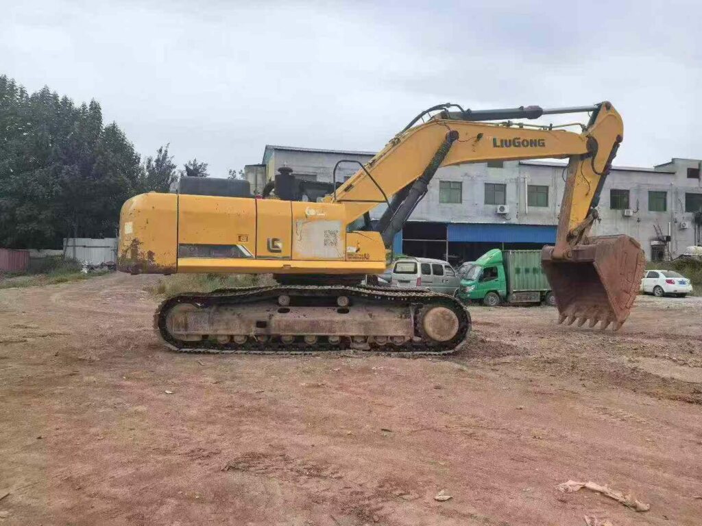 LIUGONG CLG950E used excavator photo 1