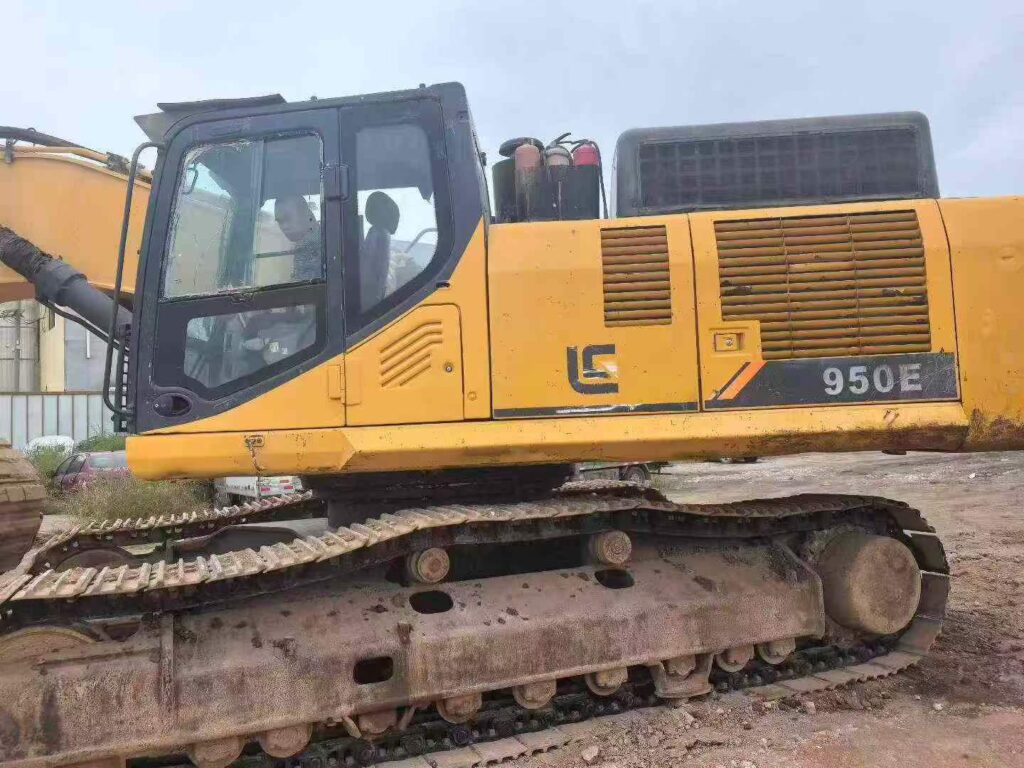 LIUGONG CLG950E used excavator photo 2