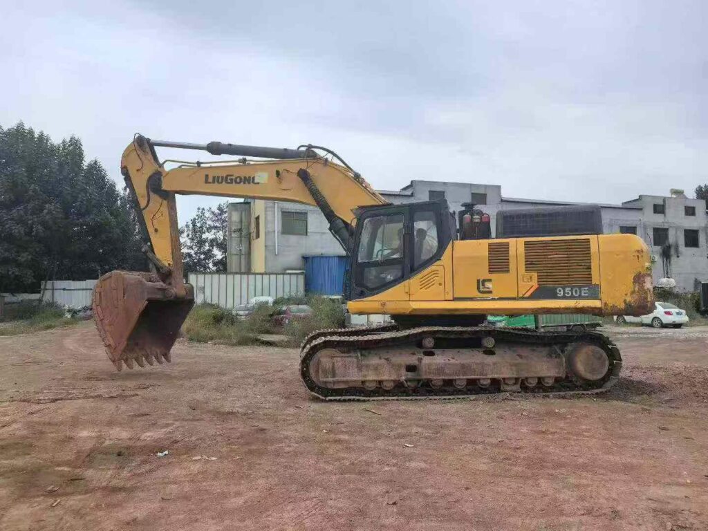 LIUGONG CLG950E used excavator photo 4