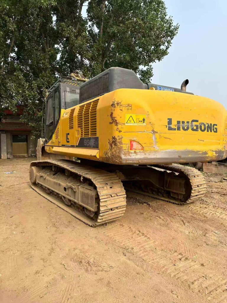 LIUGONG CLG960 used excavator photo 5
