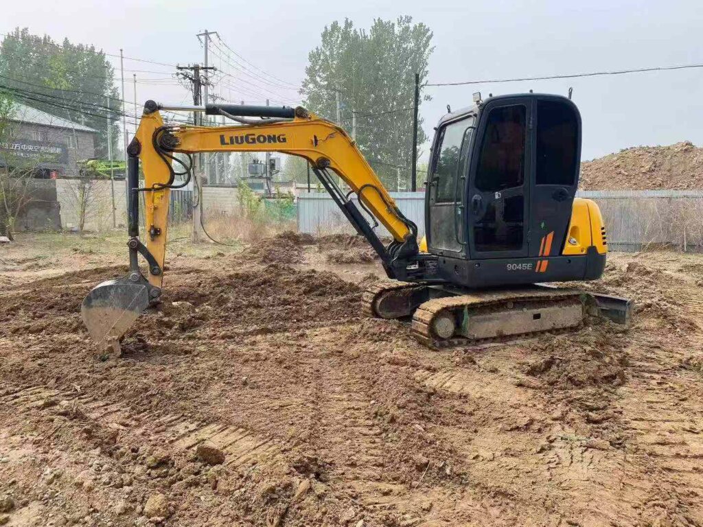 LIUGONG LG45E used excavator photo 5