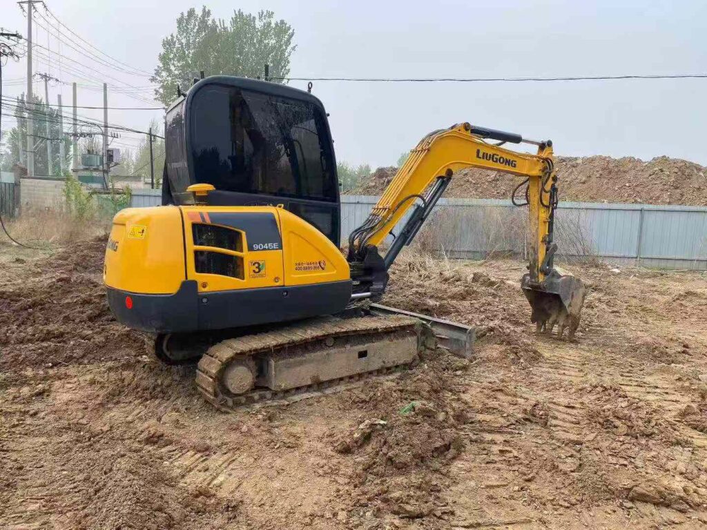 LIUGONG LG45E used excavator photo 6