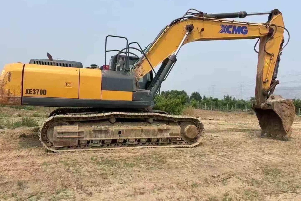 Foto kondisi excavator bekas untuk inspeksi pembeli Indonesia