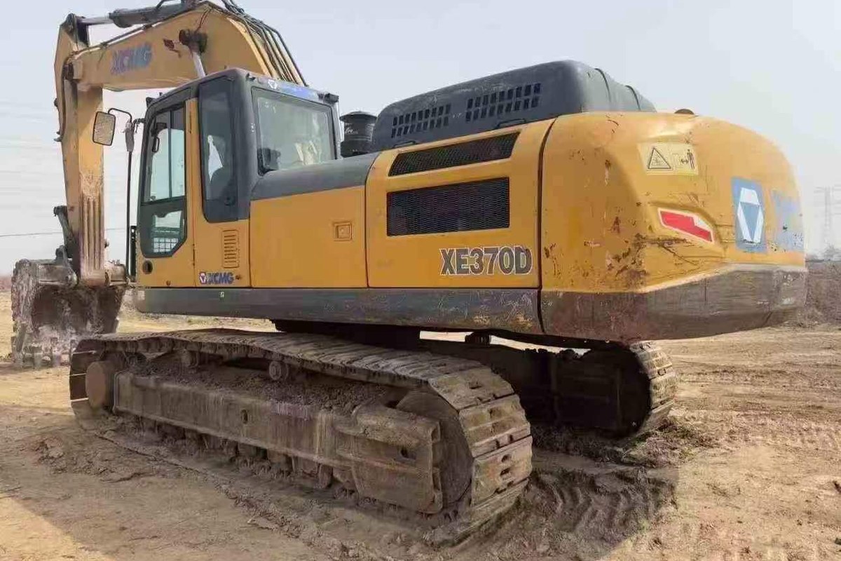 XCMG XE370D used excavator product photo for inspection record comparison
