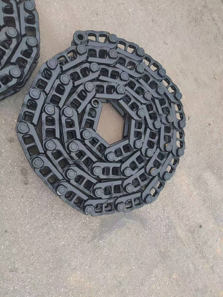 SANY 135 Track Chain Assembly spare parts photo 2