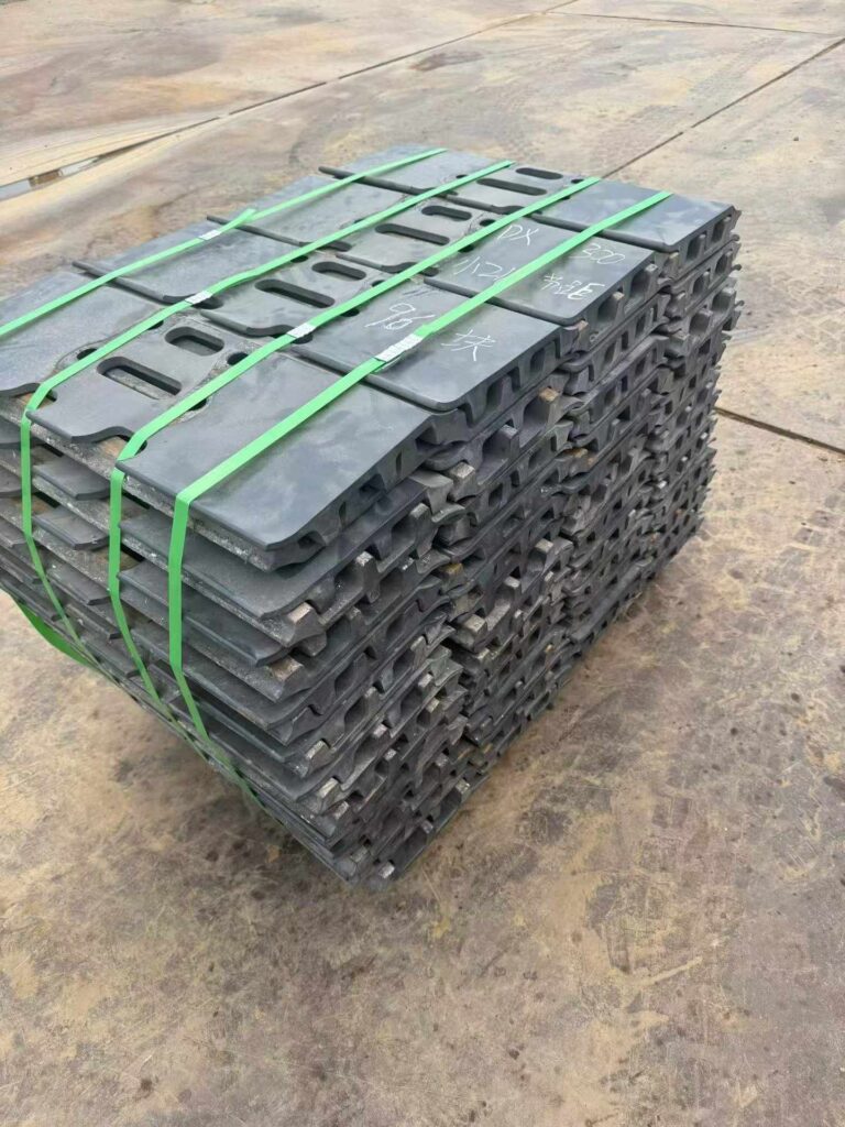 SANY 365, XCMG 335, KOMATSU 360, DOOSAN DX300 Track Roller spare parts photo 5
