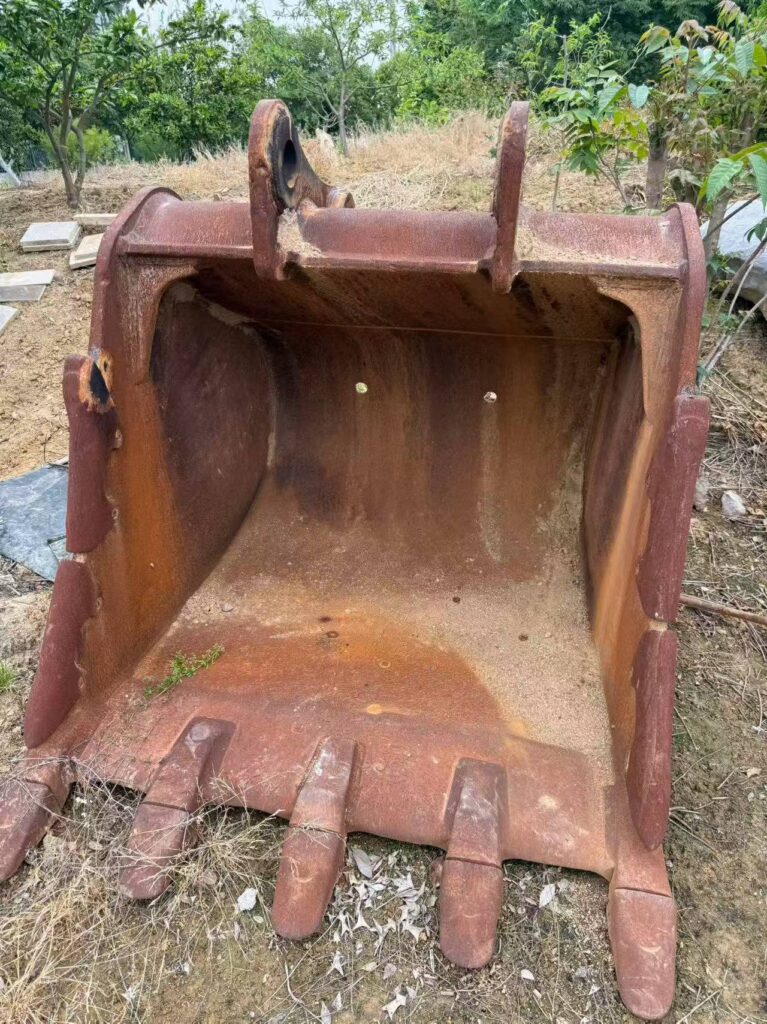 SANY 375 Excavator Bucket spare parts photo 1
