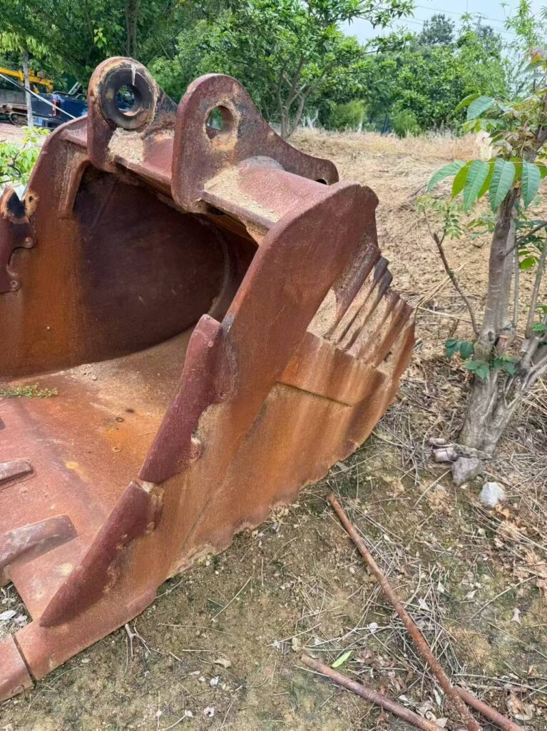 SANY 375 Excavator Bucket spare parts photo 2