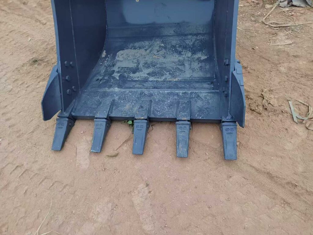 SANY 375, XCMG 215 Excavator Bucket spare parts photo 5