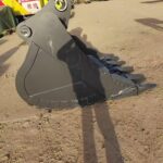 SANY 375, XCMG 380 Bucket Teeth / Cutting Edge spare parts photo 3