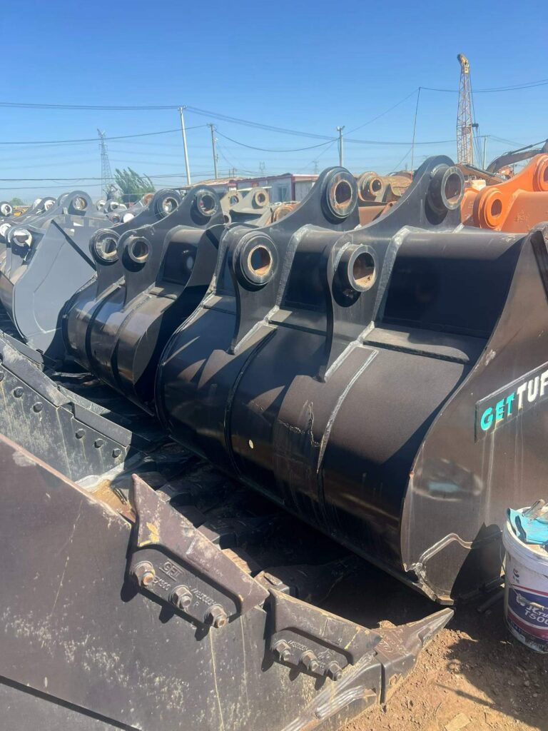 SANY 485, HITACHI 520 Excavator Bucket spare parts photo 2