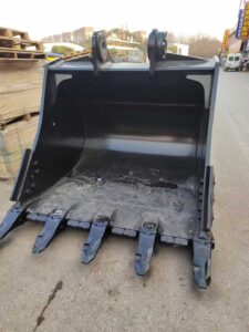 SANY 485, SANY 550 Excavator Bucket spare parts photo 1