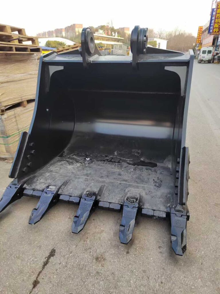 SANY 485, SANY 550 Excavator Bucket spare parts photo 1