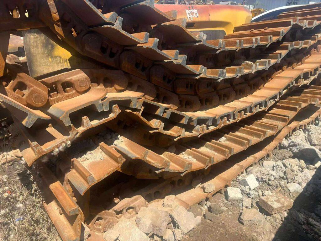 SANY 485, SANY 550 Track Shoe / Track Pad spare parts photo 3