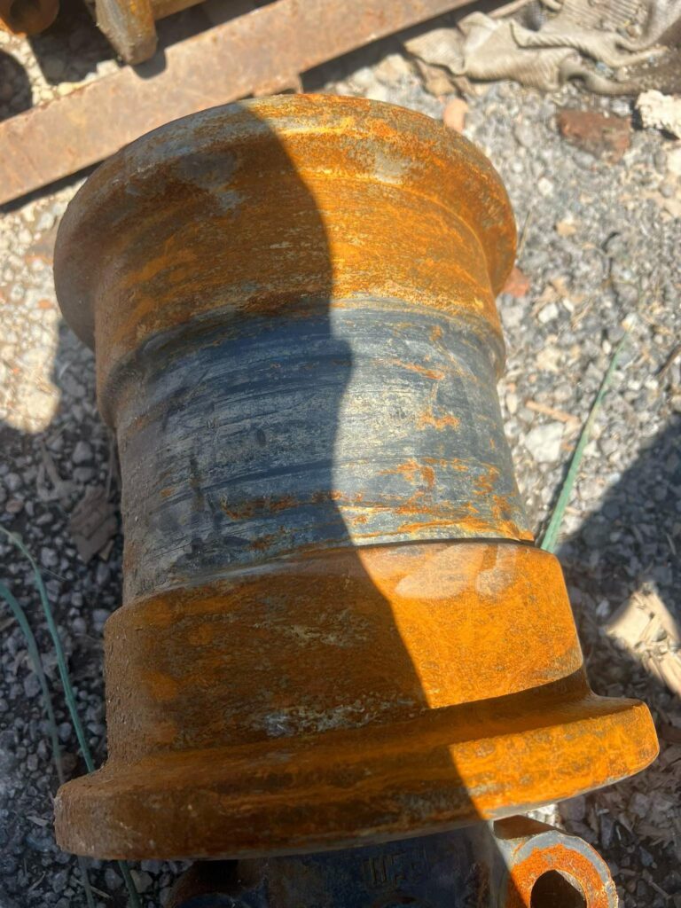 SANY 485, XCMG 490, KOMATSU 450 Track Roller spare parts photo 2