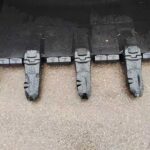 SANY 550 Bucket Teeth / Cutting Edge spare parts photo 2