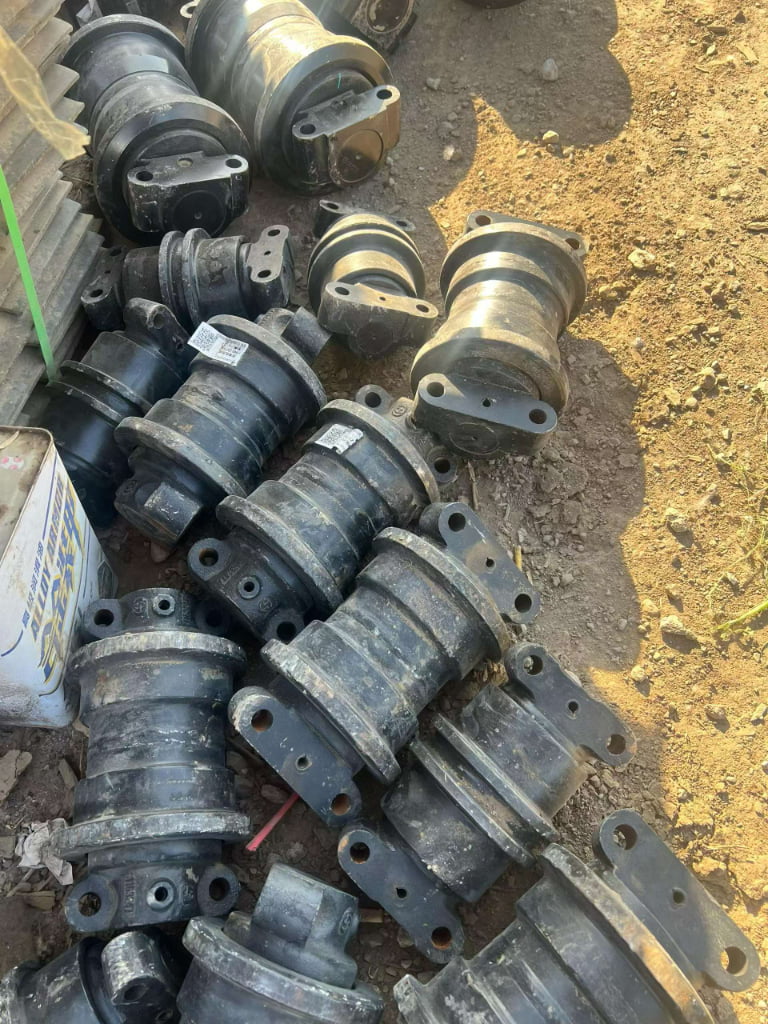 SANY 75, SANY 245 Track Roller spare parts photo 4