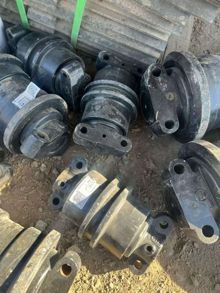 SANY 75, SANY 245 Track Roller spare parts photo 6