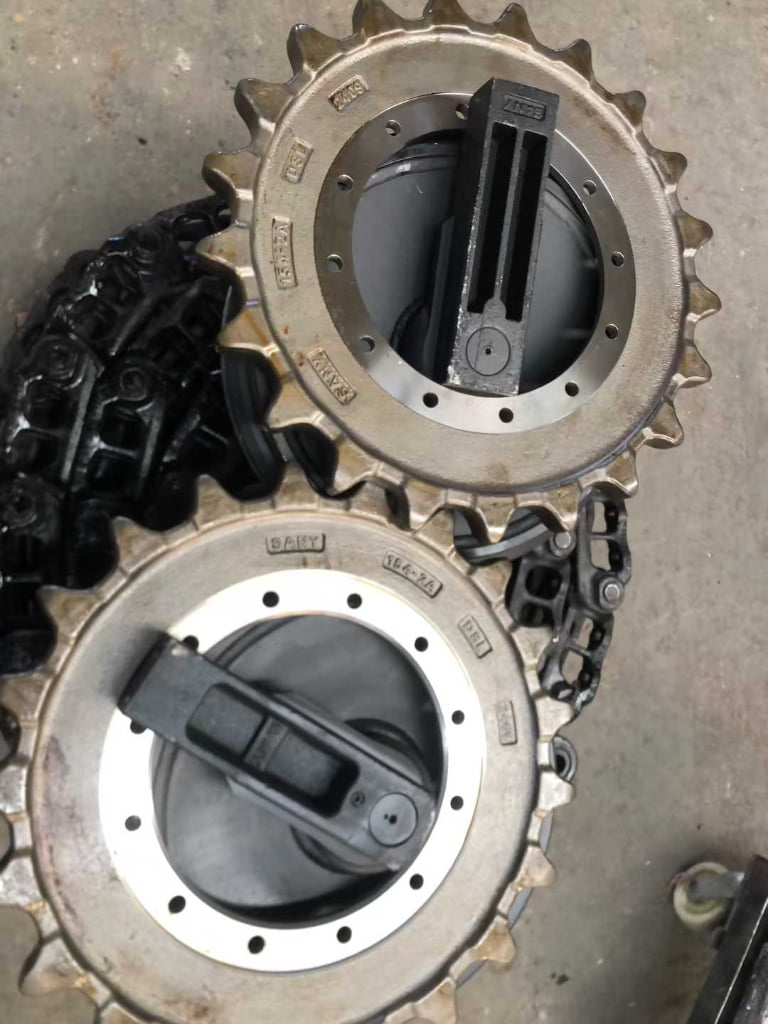 SANY 75 Track Chain Assembly spare parts photo 3