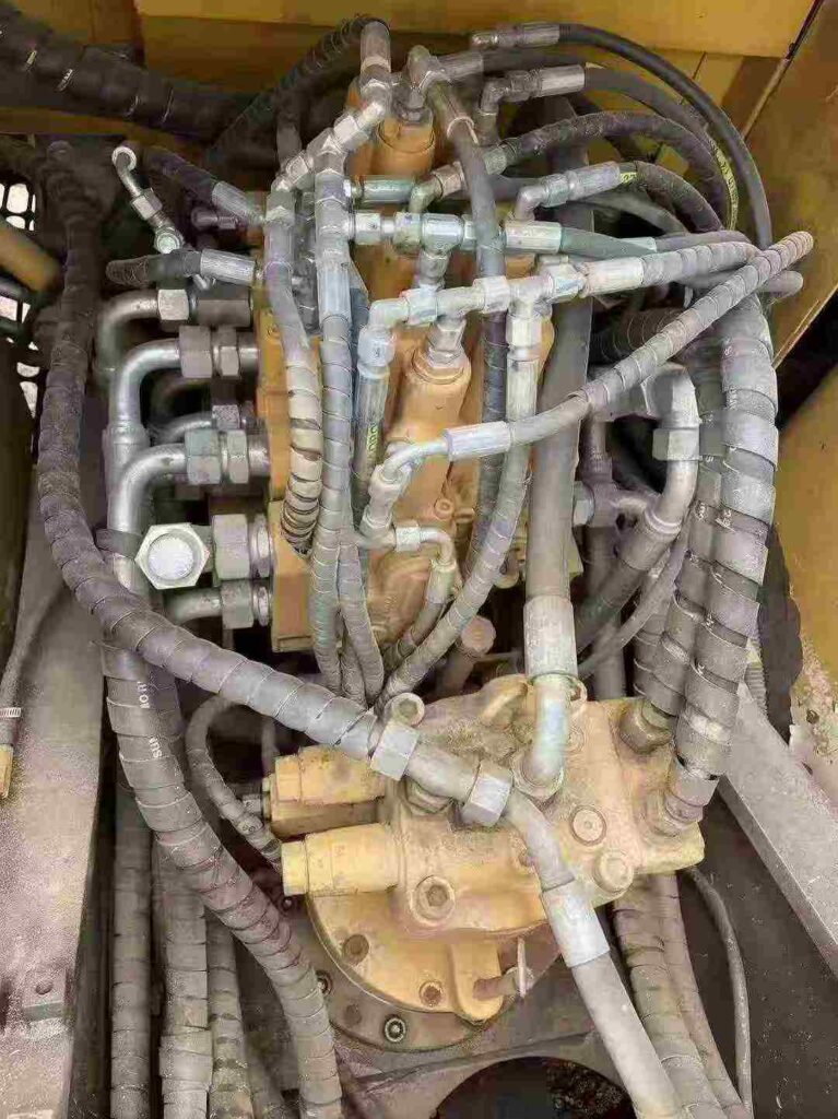 SANY SY135C used excavator photo 6