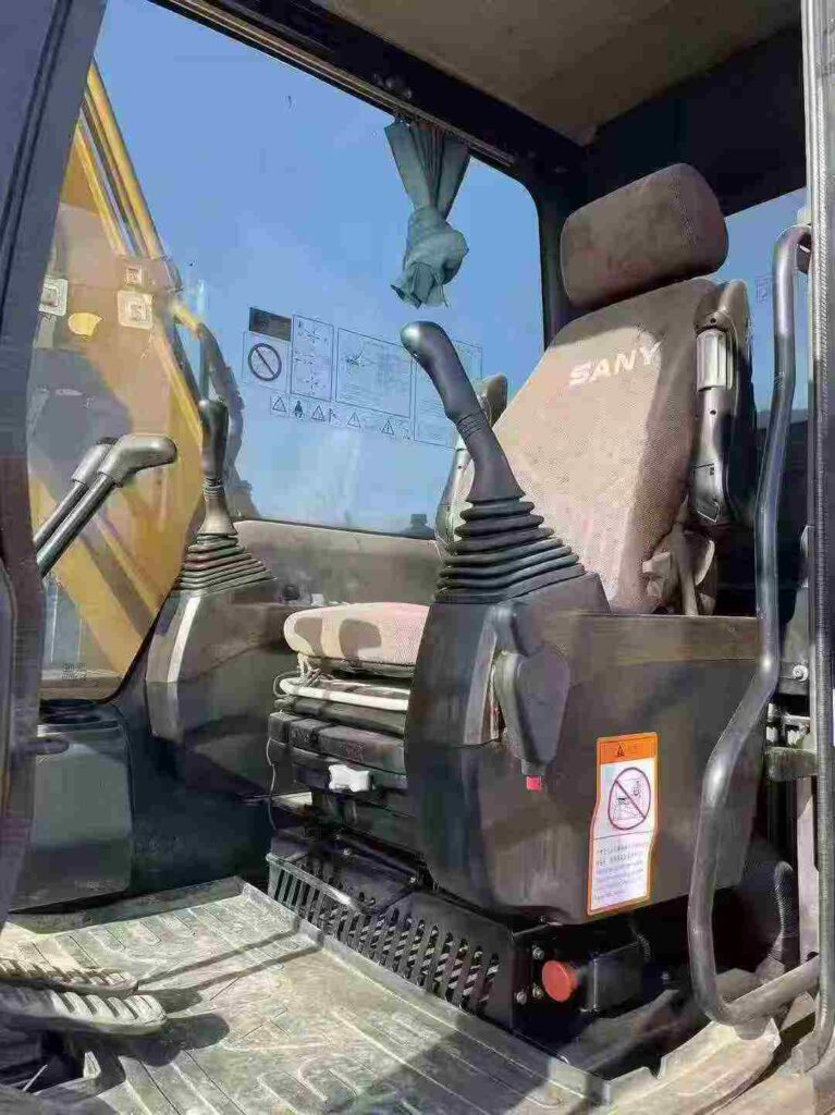SANY SY135C used excavator photo 9
