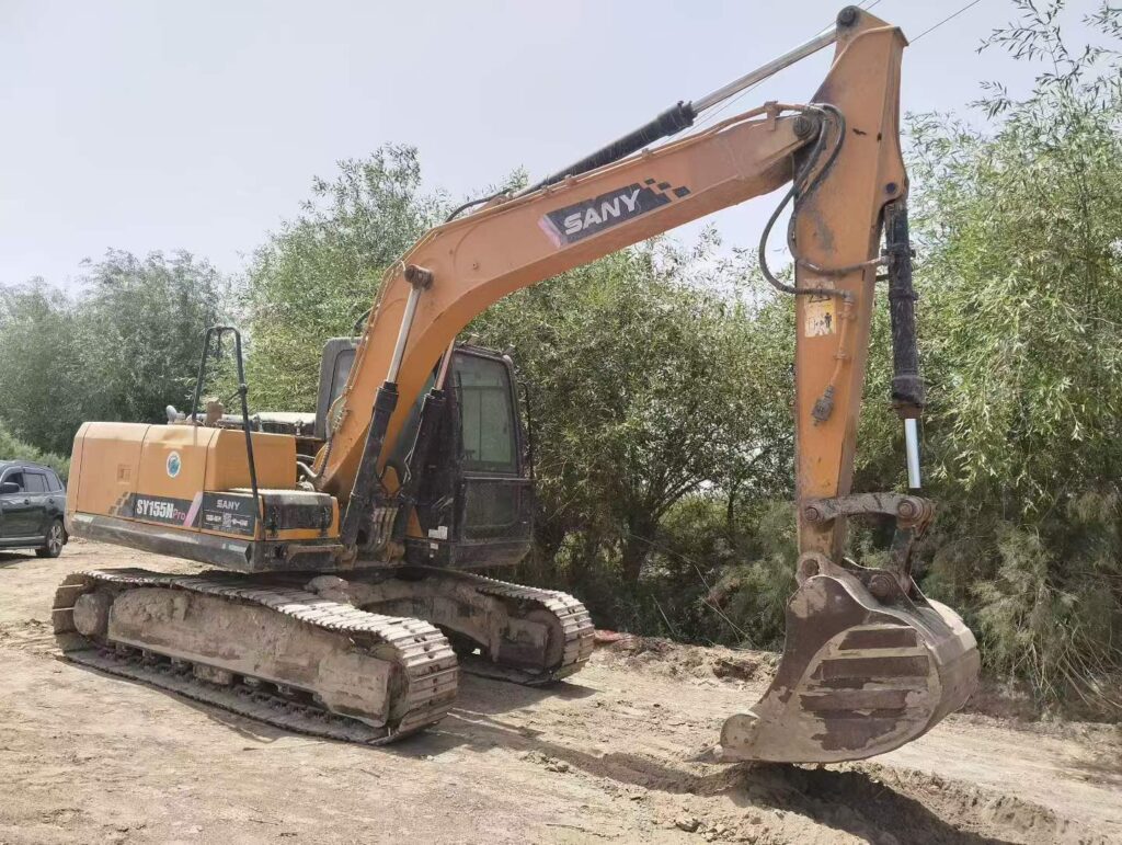 SANY SY155 used excavator photo 2