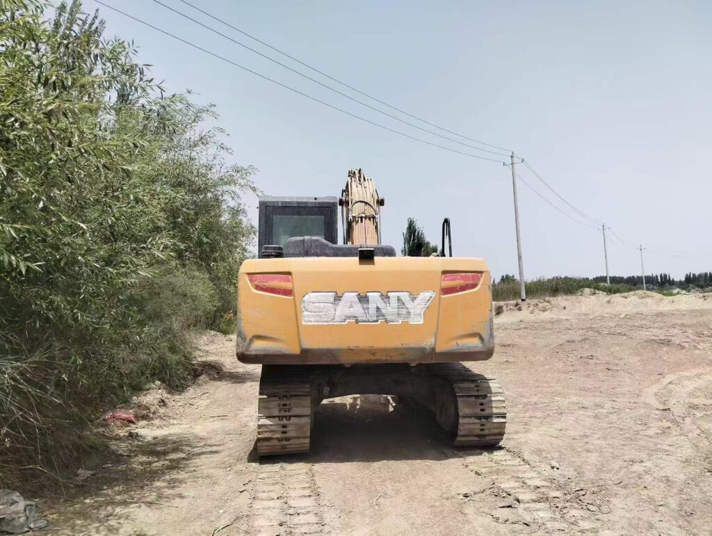 SANY SY155 used excavator photo 5