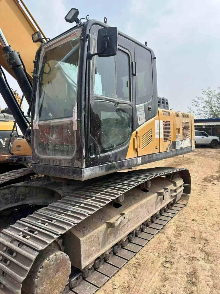SANY SY215 used excavator photo 8