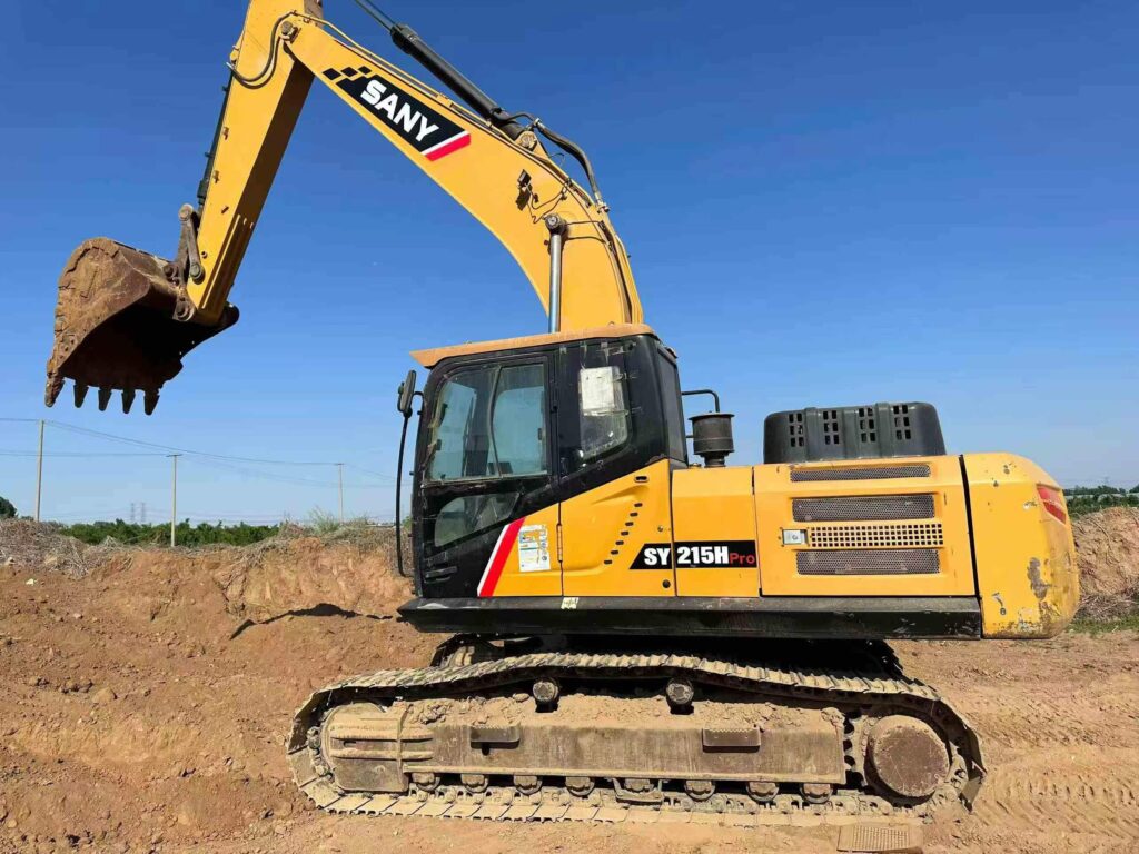 SANY SY215 used excavator photo 1