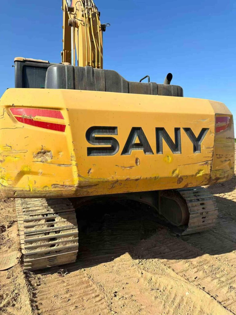 SANY SY215 used excavator photo 2