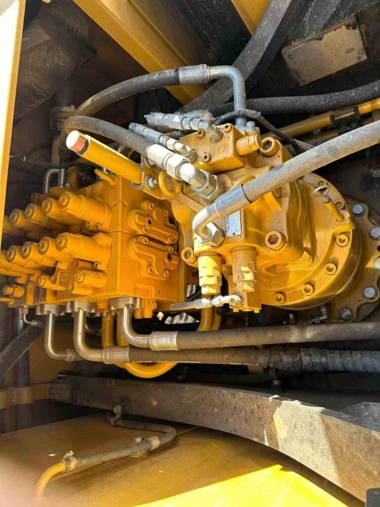 SANY SY215 used excavator photo 6