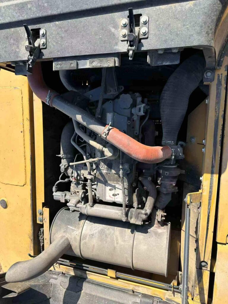 SANY SY215 used excavator photo 7