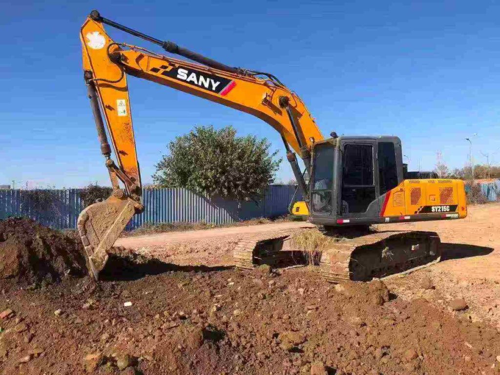SANY SY215 used excavator photo 1