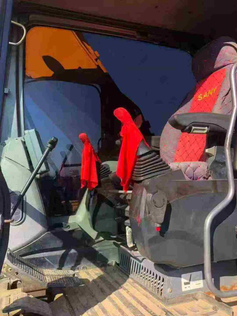 SANY SY215 used excavator photo 9