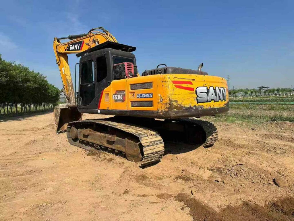 SANY SY215 used excavator photo 2