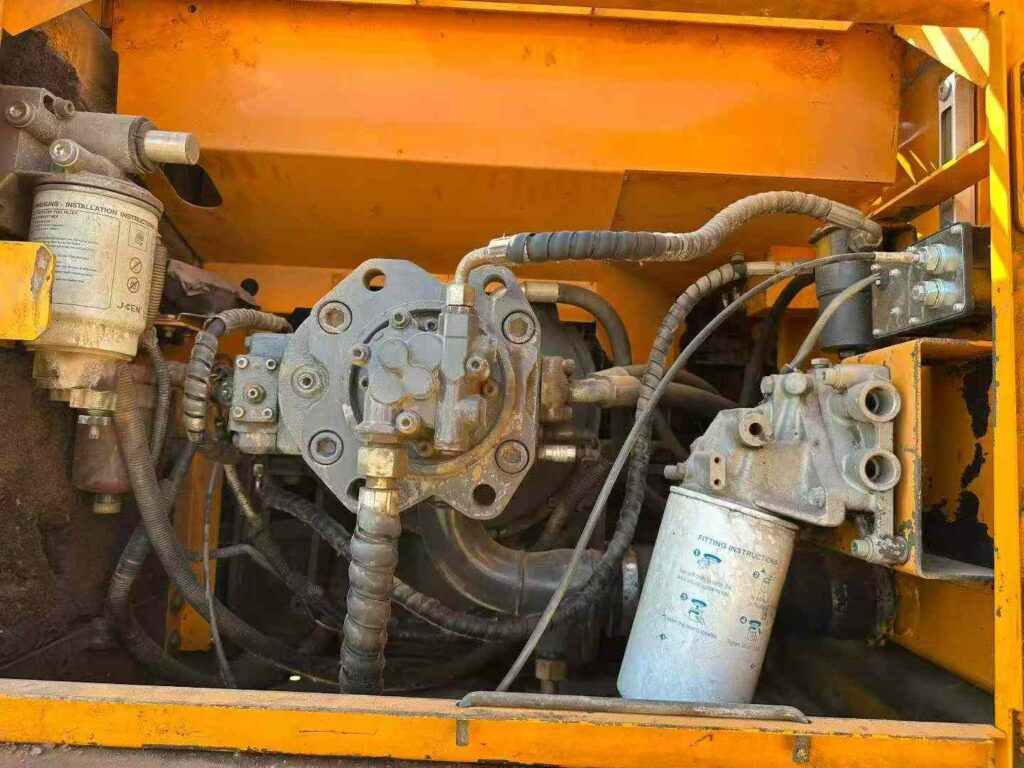SANY SY215 used excavator photo 7