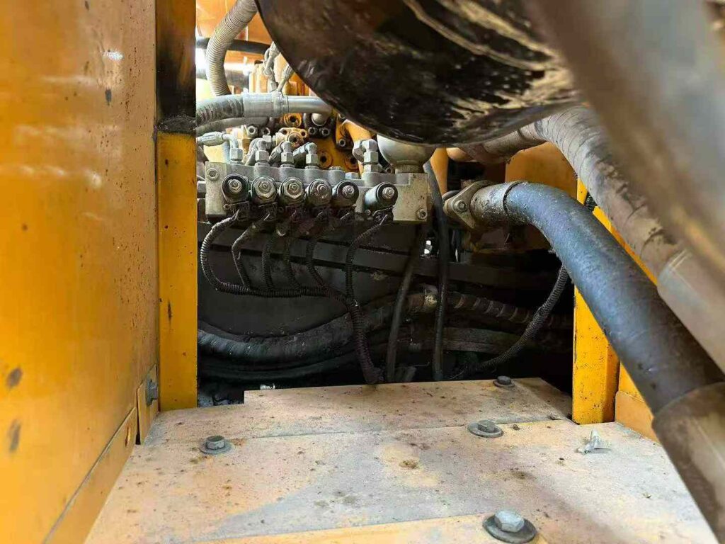 SANY SY215-9 used excavator photo 5