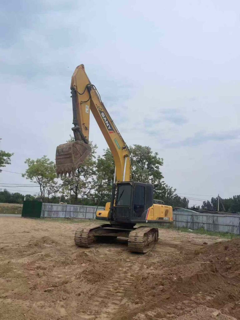 SANY SY235-9 used excavator photo 1