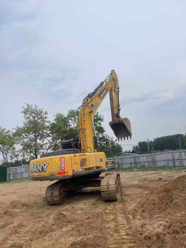 SANY SY235-9 used excavator photo 3