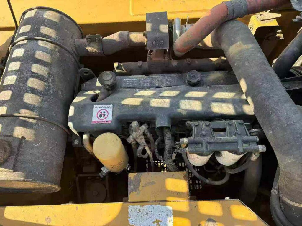 SANY SY245H used excavator photo 5