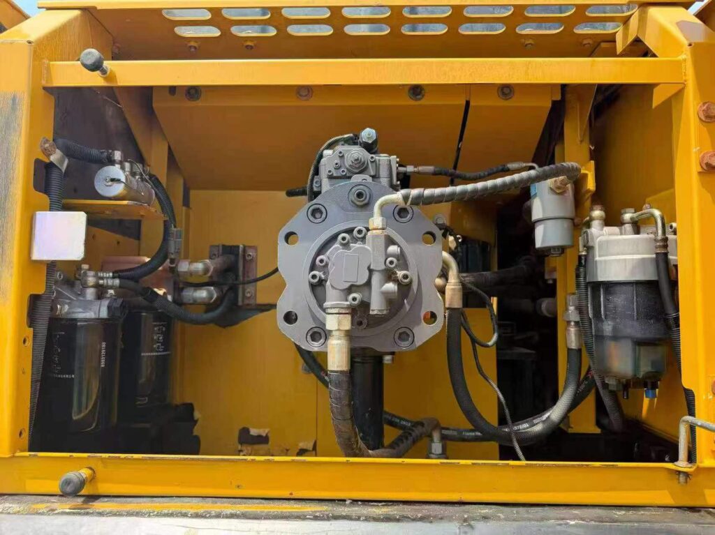SANY SY305 used excavator photo 6