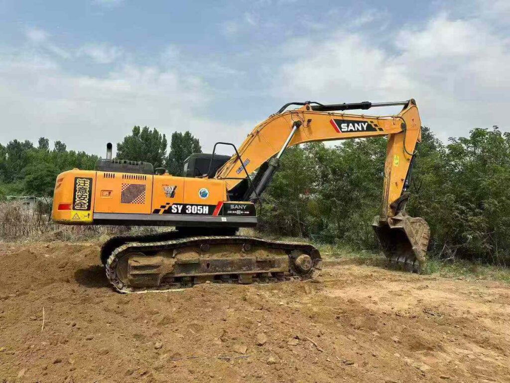 SANY SY305 used excavator photo 2