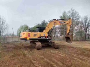 SANY SY305 used excavator photo 1