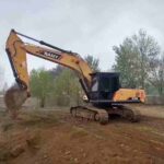 SANY SY305 used excavator photo 2