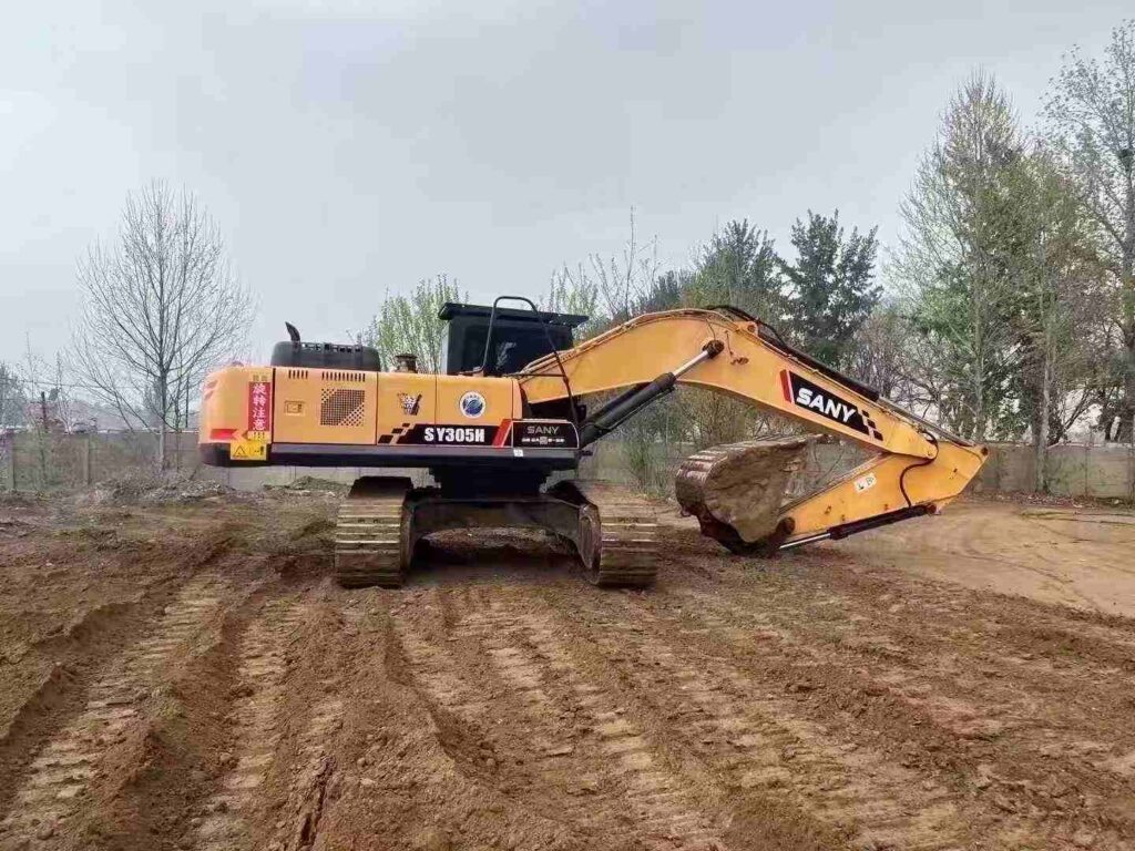 SANY SY305 used excavator photo 3