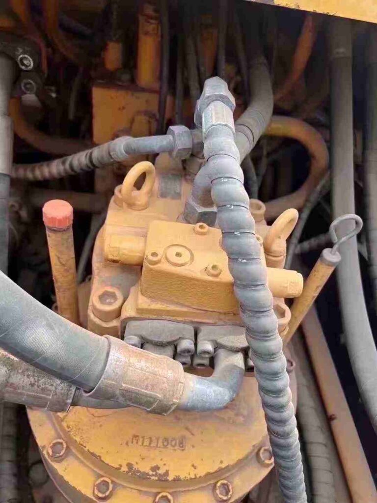 SANY SY305 used excavator photo 8