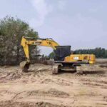 SANY SY305 used excavator photo 1