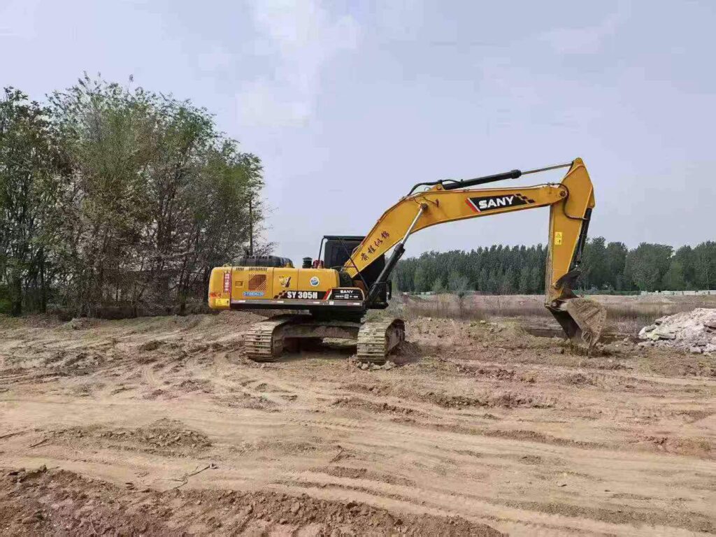 SANY SY305 used excavator photo 2