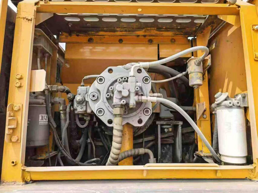 SANY SY305 used excavator photo 5