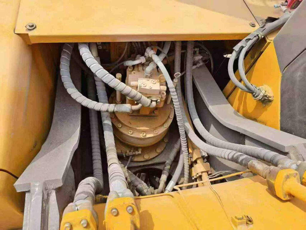 SANY SY305 used excavator photo 6